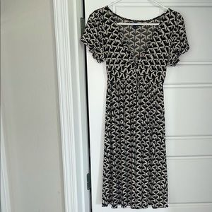 Max Studio Black and Cream Dress